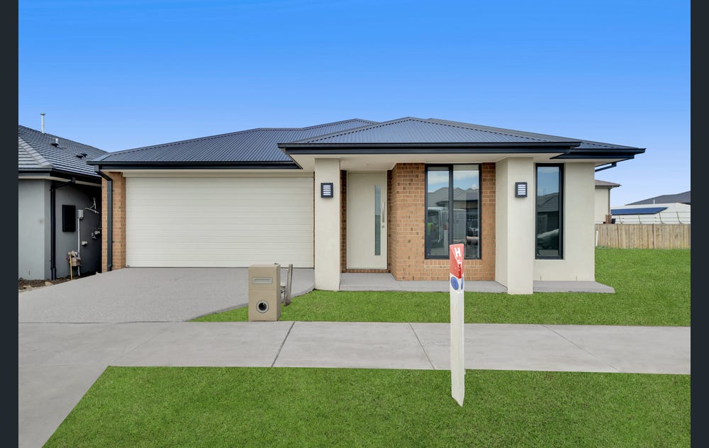 Read more about the article 18 Igneous Way, DONNYBROOK  VIC  3064